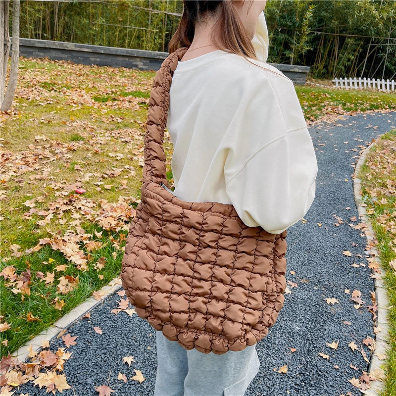Scrunchie Hobo-Tasche