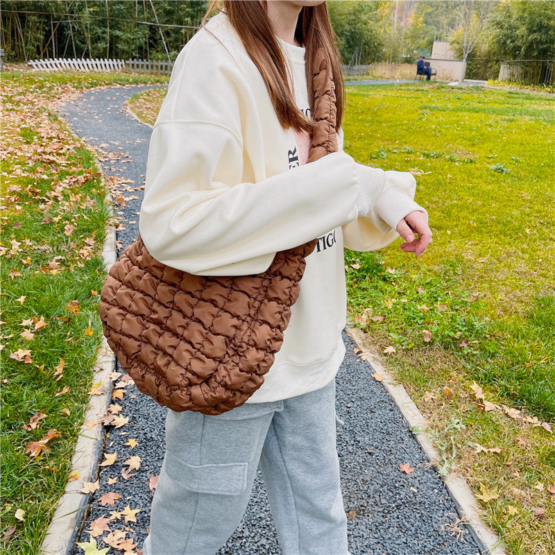 Scrunchie Hobo-Tasche