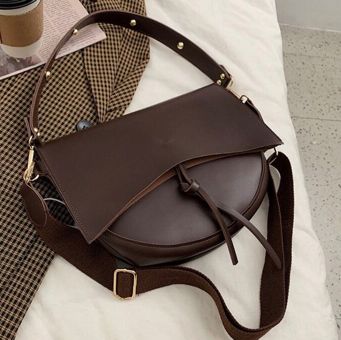 Vera Saddle Bag