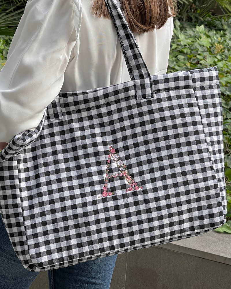 Gingham Black Flowers bag