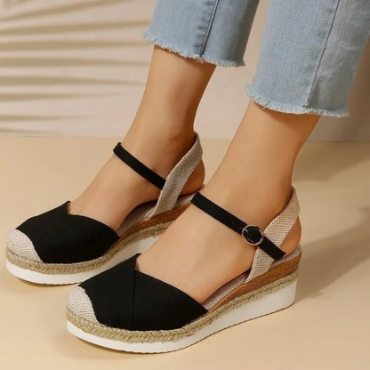 MARY | Women's Sandals with Closed Toe and Buckle Closure