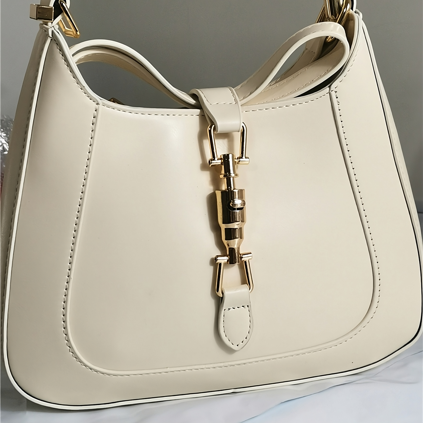 Classic Jasmin Shoulder Bag