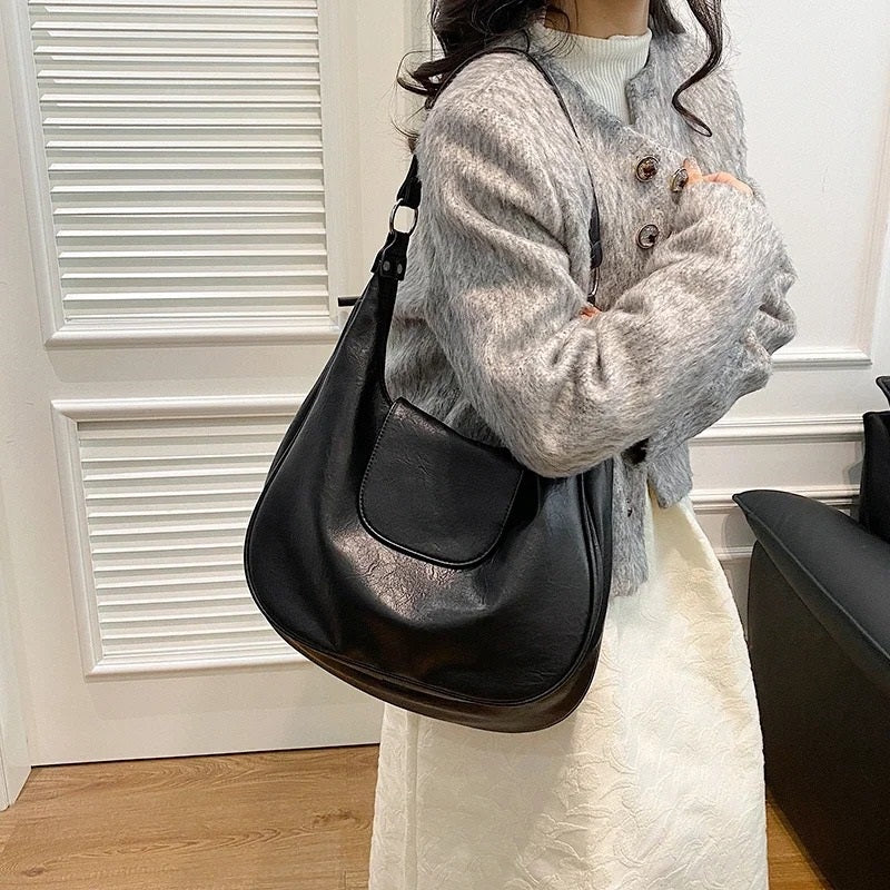 Edna Shoulder Bag