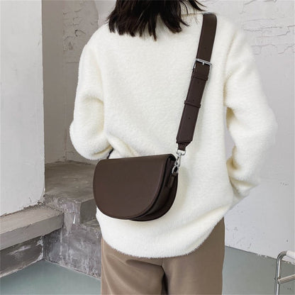 Minimal Half Moon Crossbody