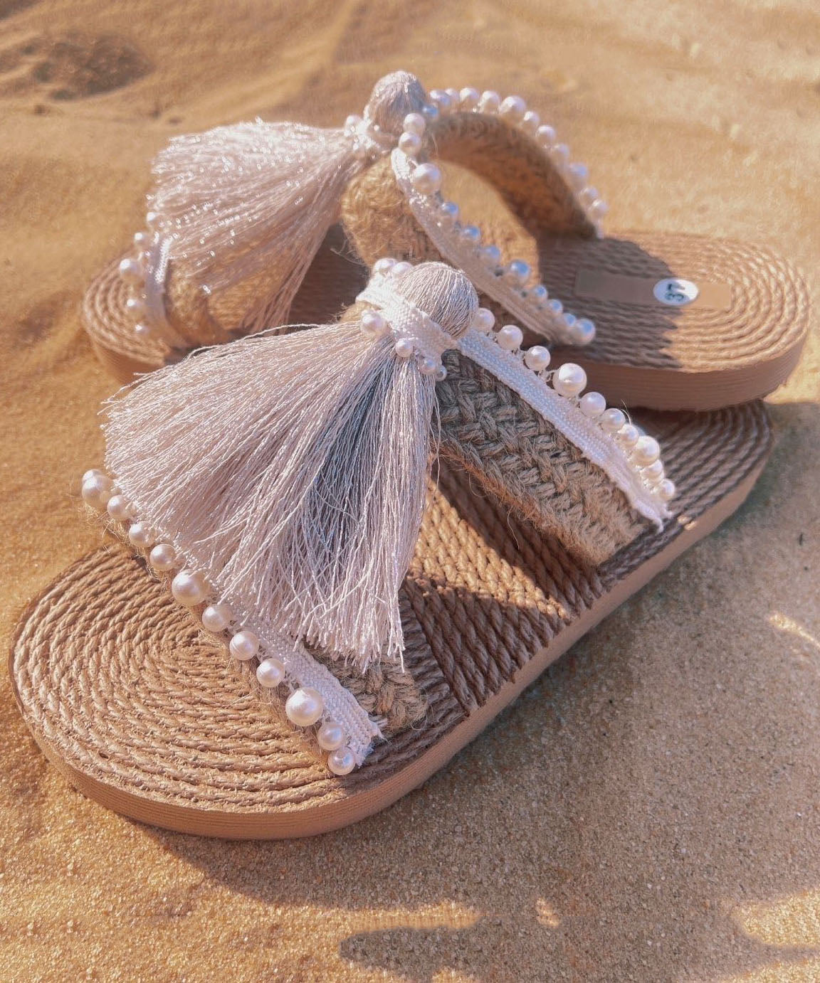 Ethnic Style Tassel Grass Woven Beach Flat Slide Sandals