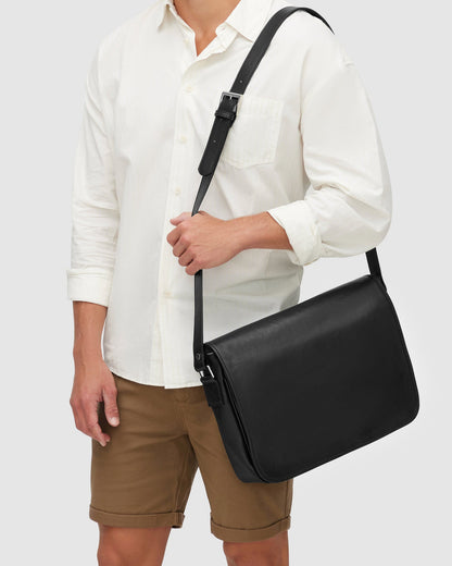 Julius Black - 15" Leather Messenger