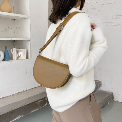 Minimal Half Moon Crossbody