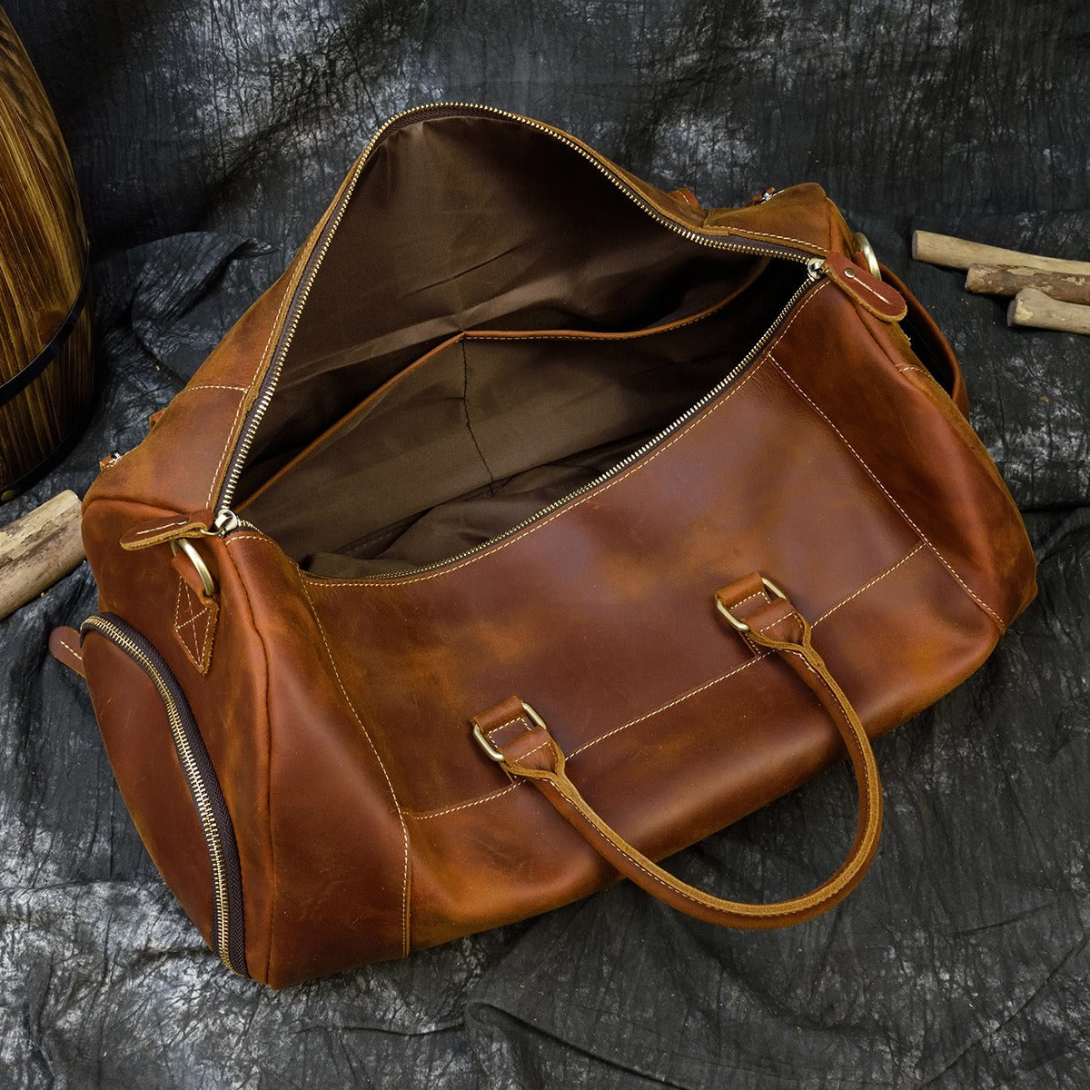 Elegant Leather Weekend Duffle Bag