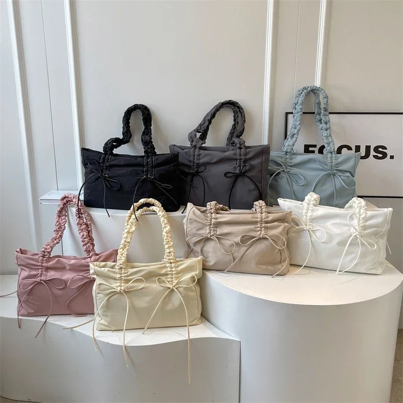 Schultertasche mit Olivenband