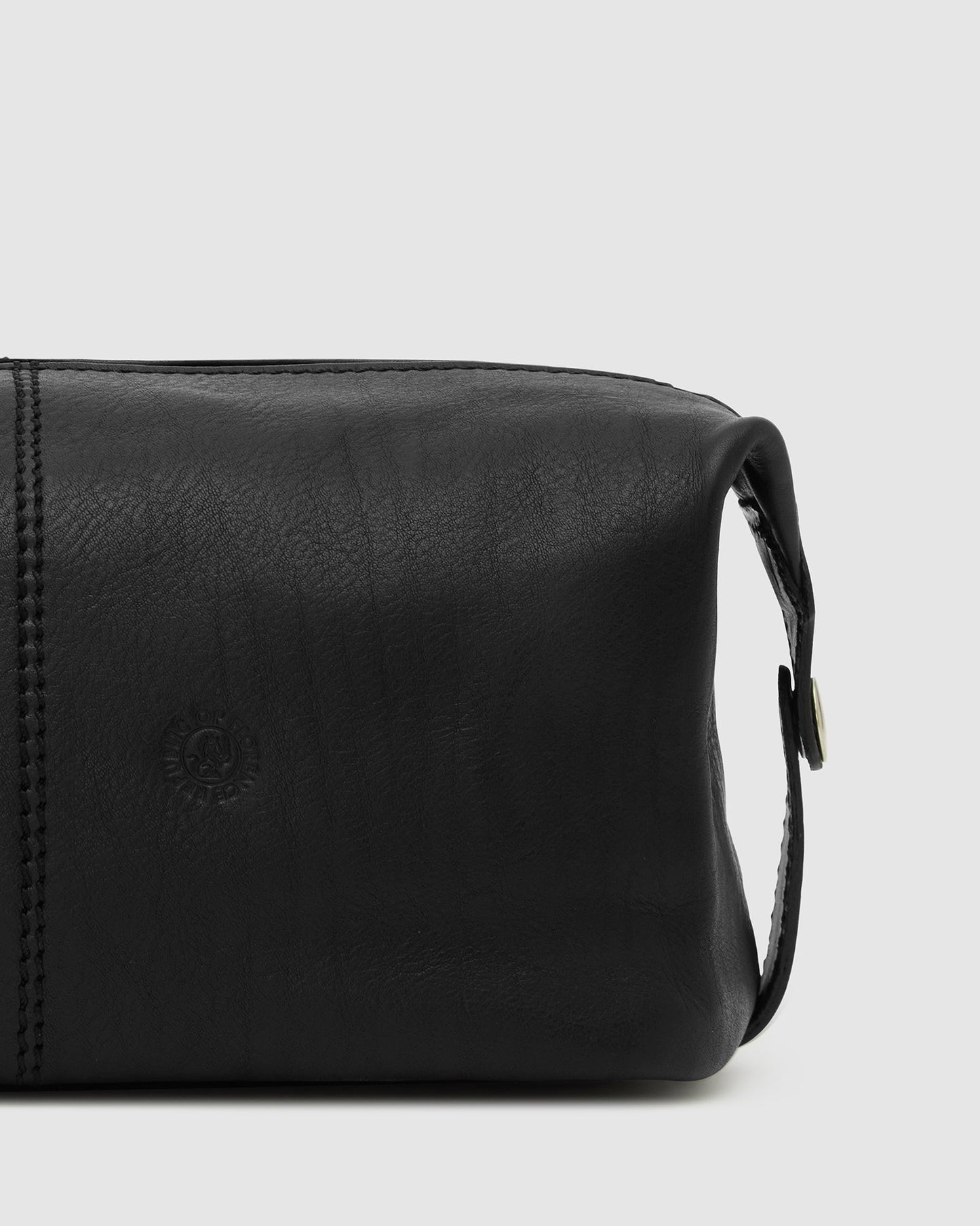 Tre dopp kit Matt Black - Leather Toiletry Bag