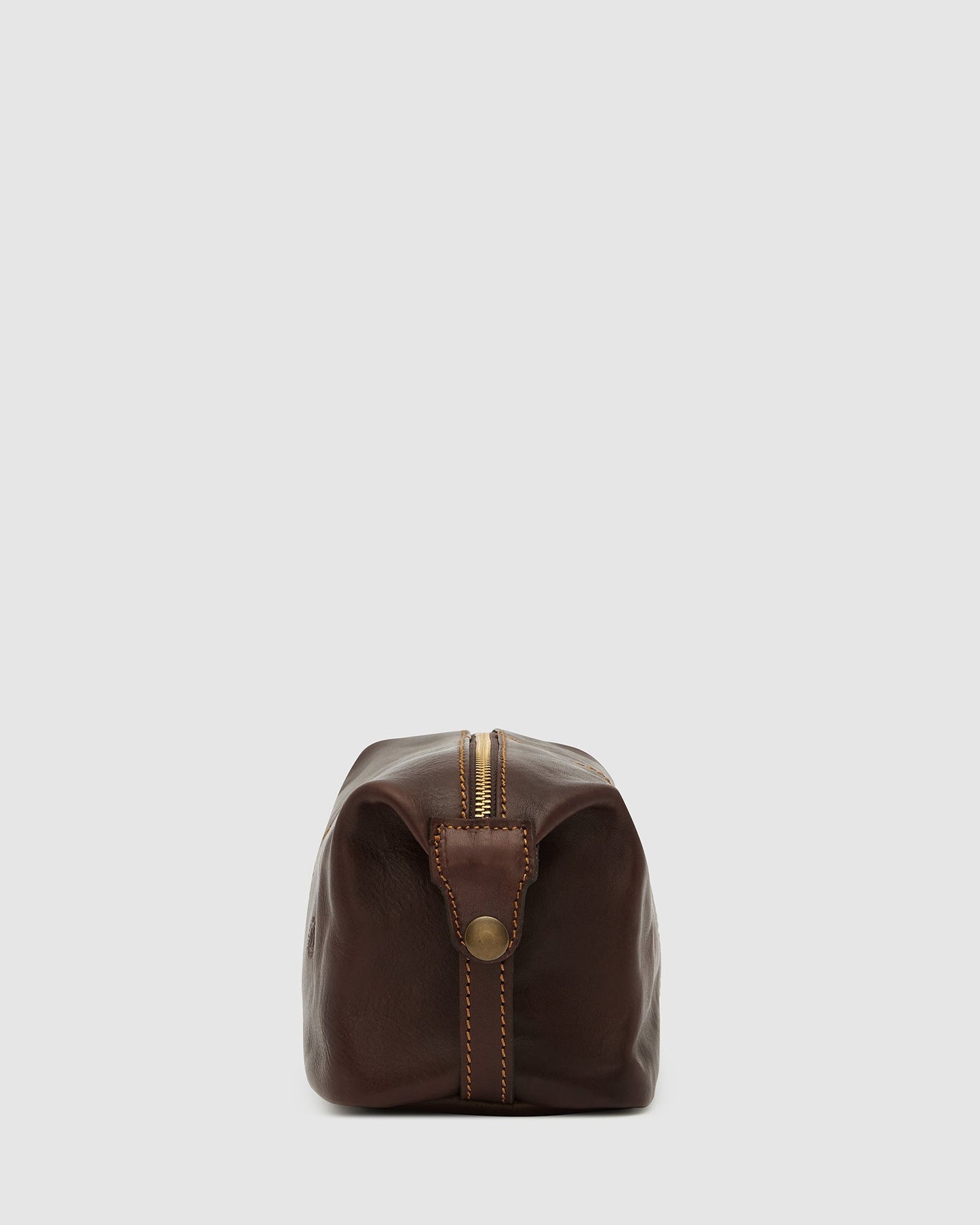 Tre Dopp Kit Matt Chocolate - toilet bag