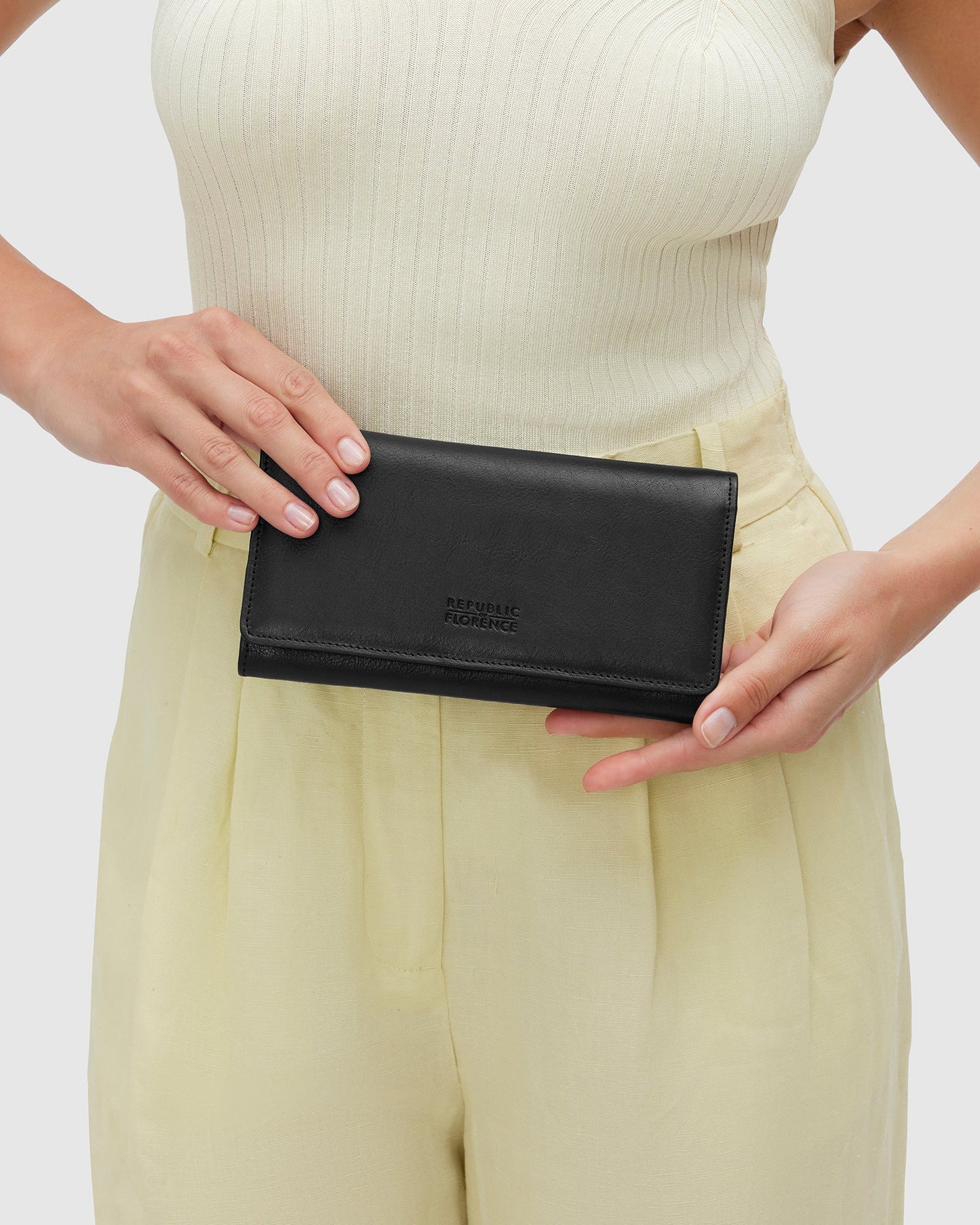 Carmen Black - Women Leather Wallet