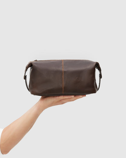 Tre Dopp Kit Matt Chocolate - toilet bag