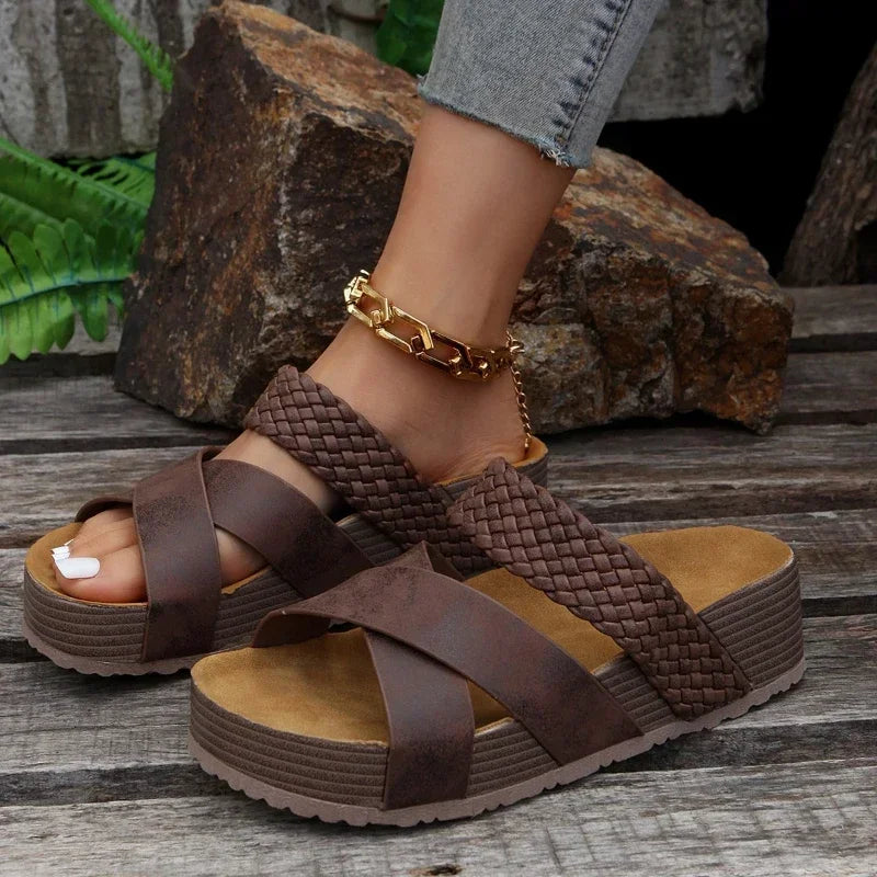 LOTCIi Sandals A8