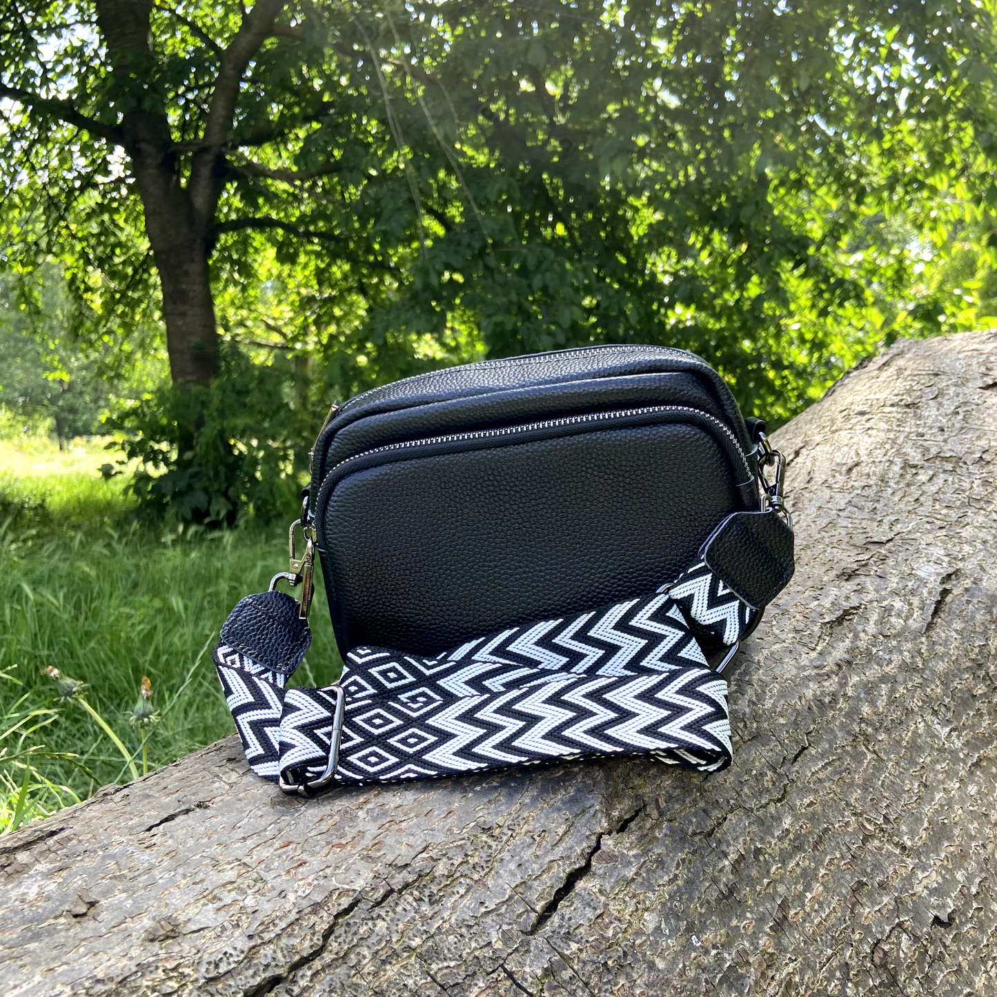 TuxodoBAG - The Kensington Crossbody Bag