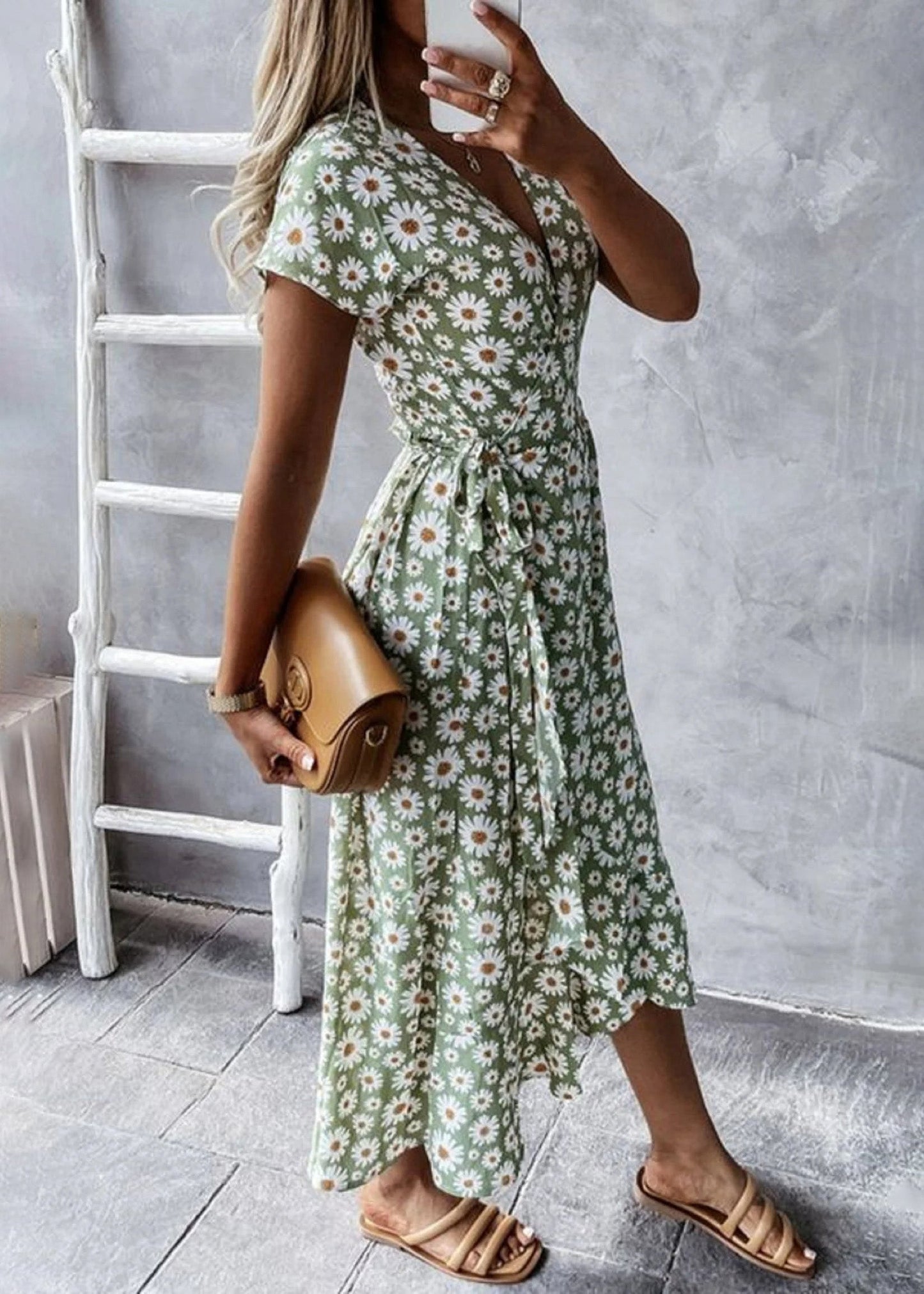 NEW | Daisy Flower Print V-Neck Midi Dress