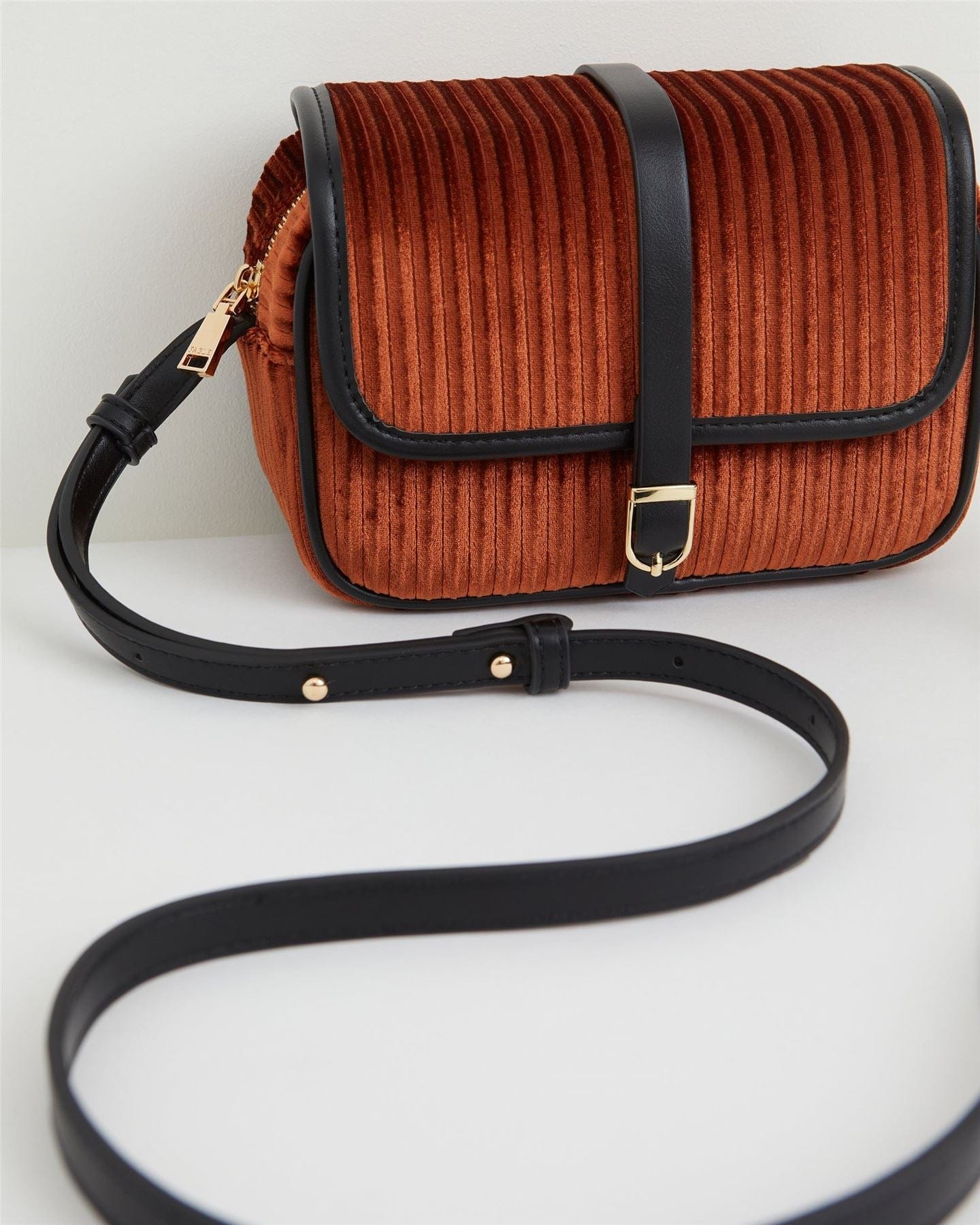 Vivianne Velvet Camera Bag - Amber Rust